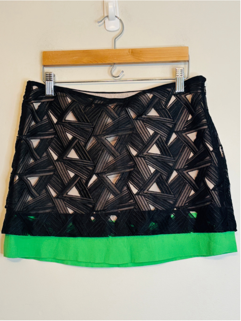 Diane von Furstenberg Mini Skirt Size 4 Black Green Geometric Career Cocktail